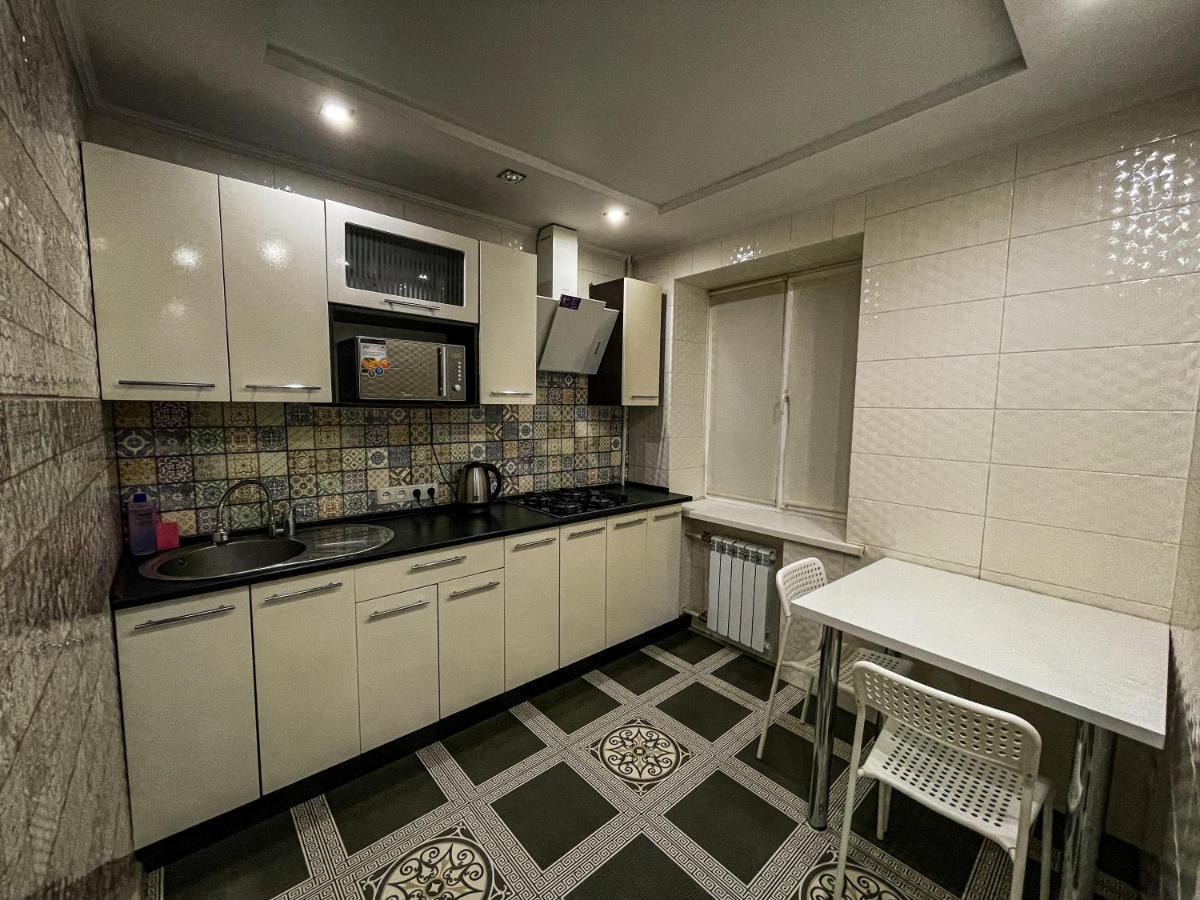 Victory - Апартаменты Возле Набережной Kremenchuk Exterior foto